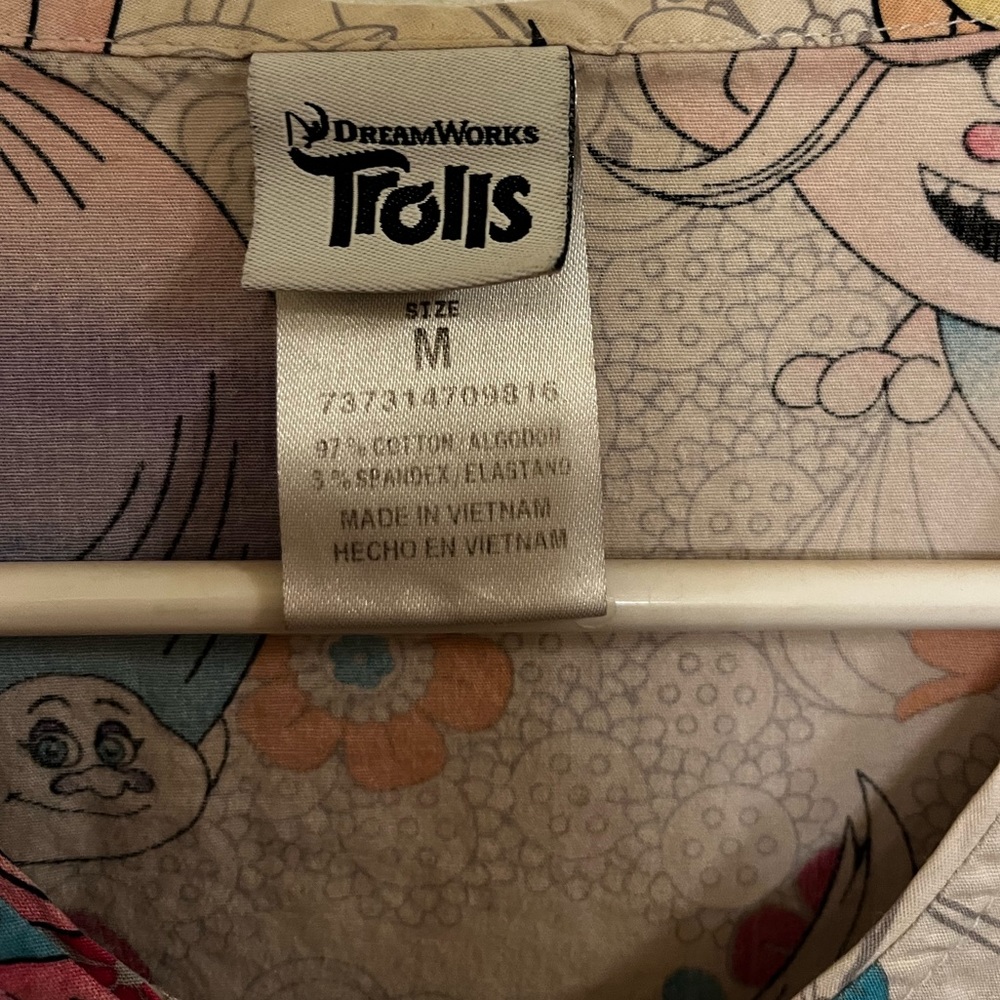 Trolls Scrub Top - Picture 2 of 3